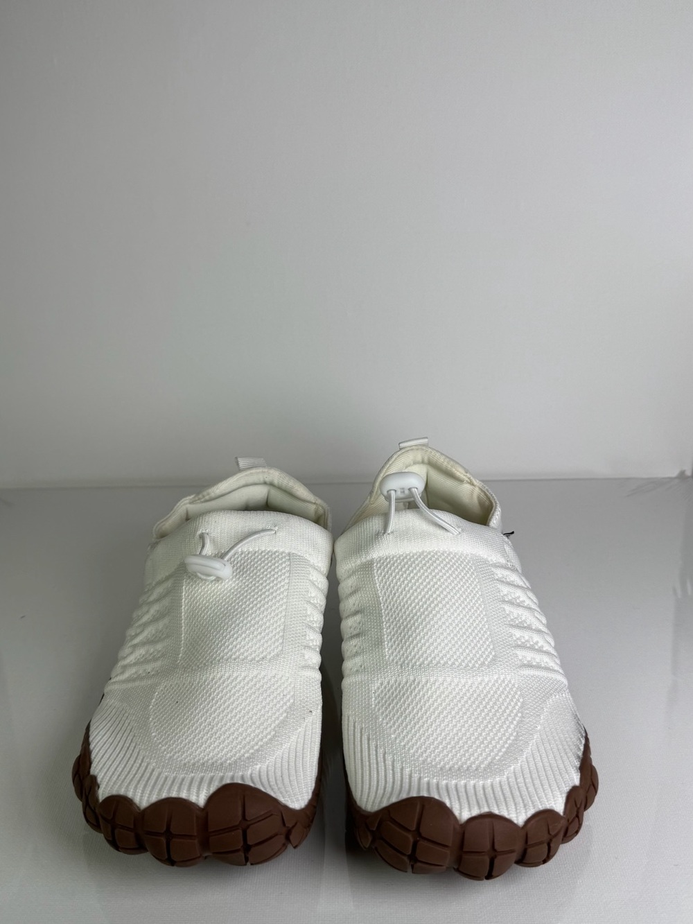 🔥👟Women’s White Knit Slip-On Sneakers with Brown Sole